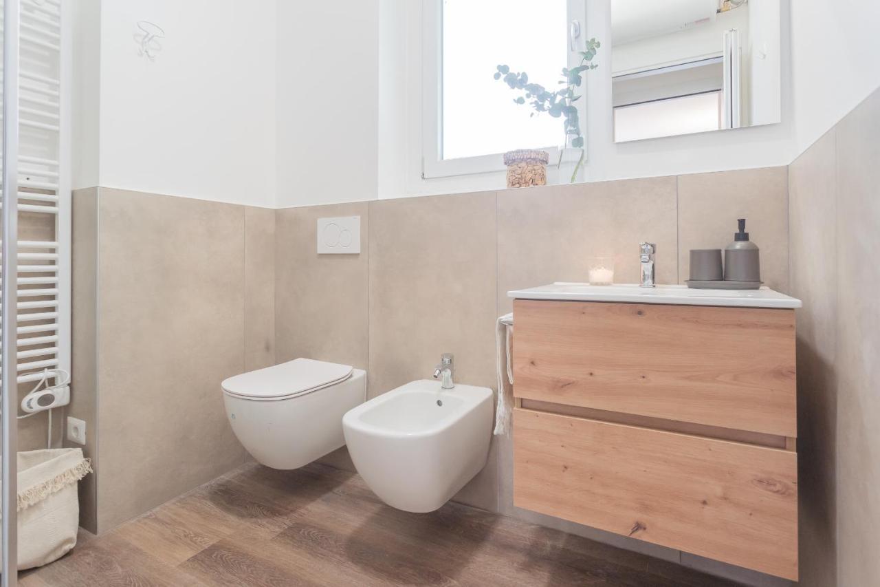 A Step From The Dome Apartment By Rent All Комо Екстериор снимка