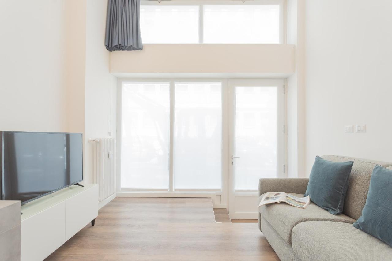 A Step From The Dome Apartment By Rent All Комо Екстериор снимка