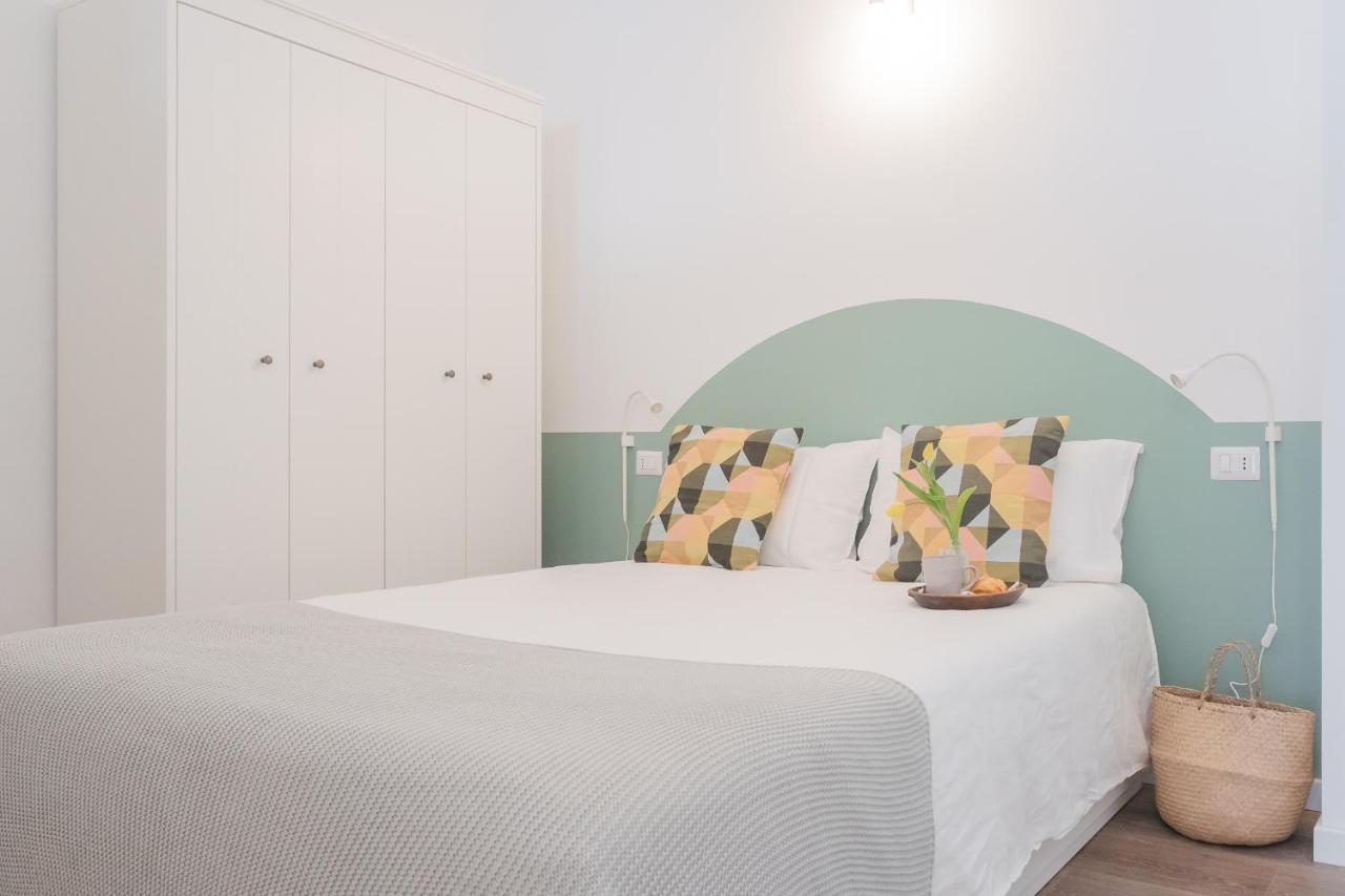 A Step From The Dome Apartment By Rent All Комо Екстериор снимка
